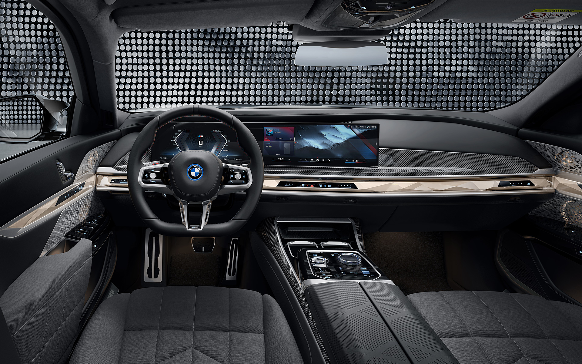 BMW i7 M70 xDrive G70, салон, кокпит