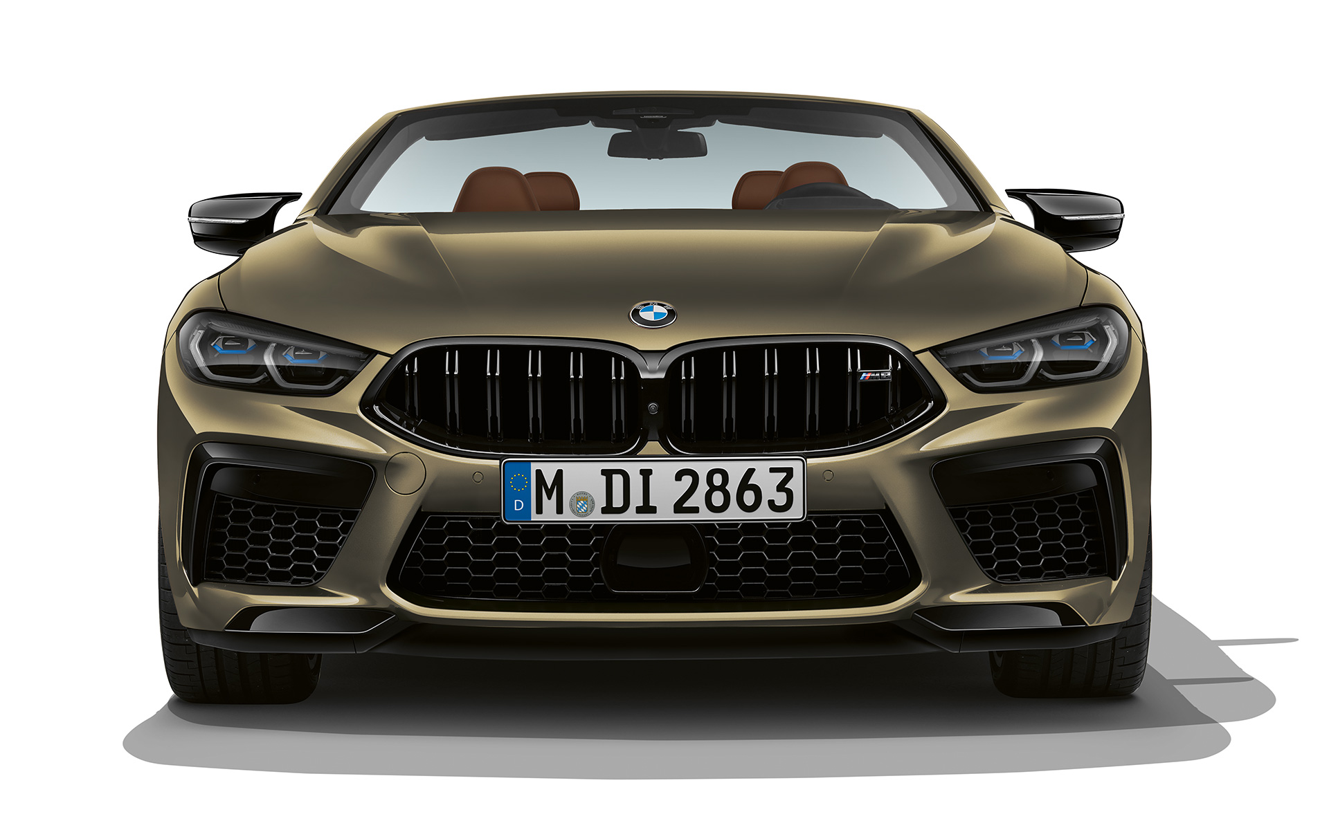 BMW M8 Competition Cabrio F91 LCI Facelift 2022, BMW Individual Brass metallic, вид спереди